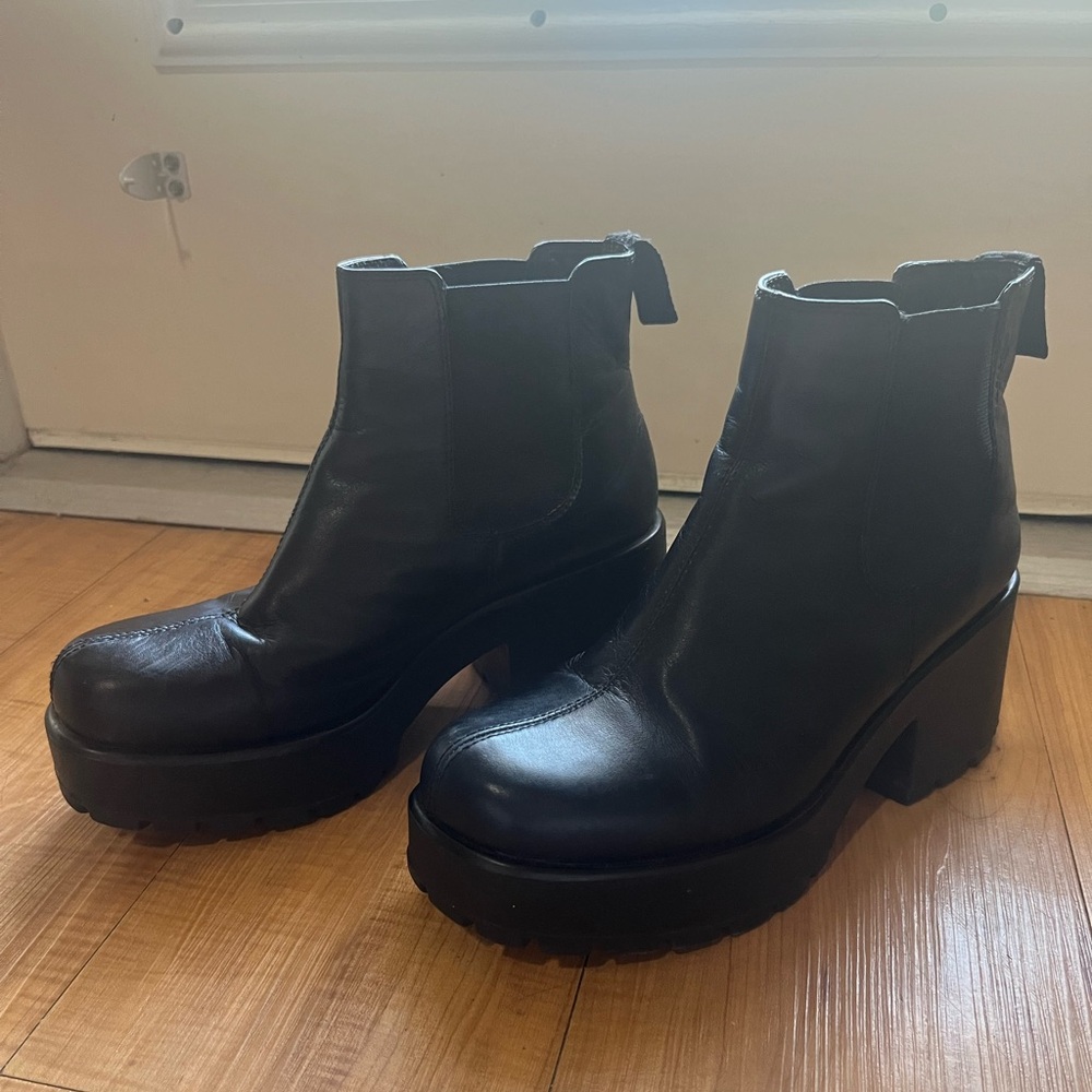 Vagabond Dioon Leather Boots